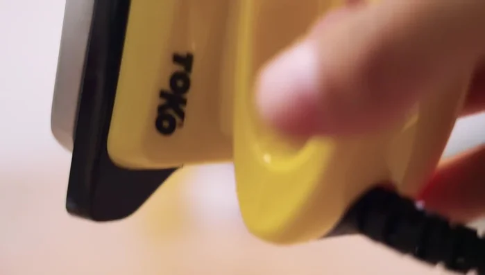 Let the wax set for at least 10 minutes.