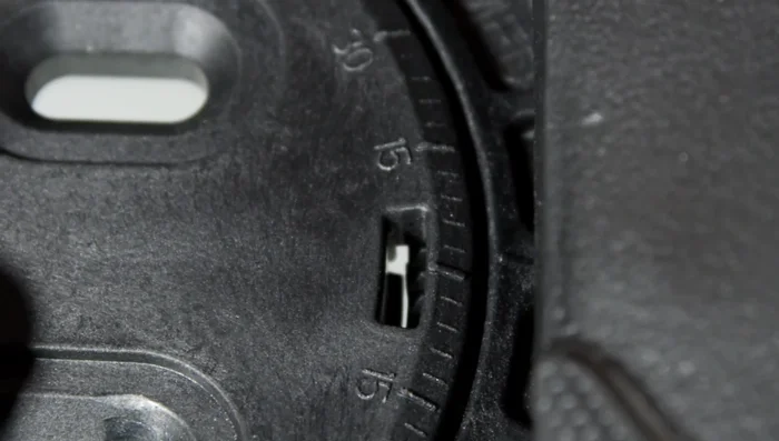 Repeat steps 7-9 for the back binding, adjusting the stance angle (positive 3°, negative 3°, or 0°).