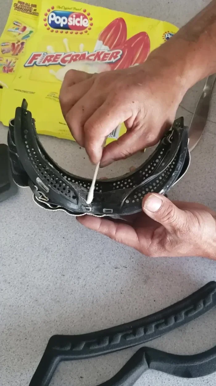 Apply adhesive (3M Super 77 or industrial spray adhesive) to the goggle frame, not directly to the foam. A thick layer is recommended, especially at the nose area.