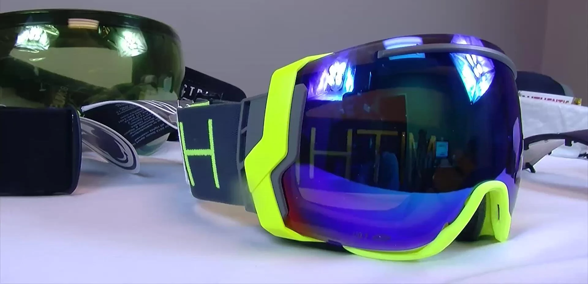 Smith I/O7 goggles displayed