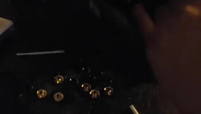 Use a correctly sized snap and repeat steps 3-5.