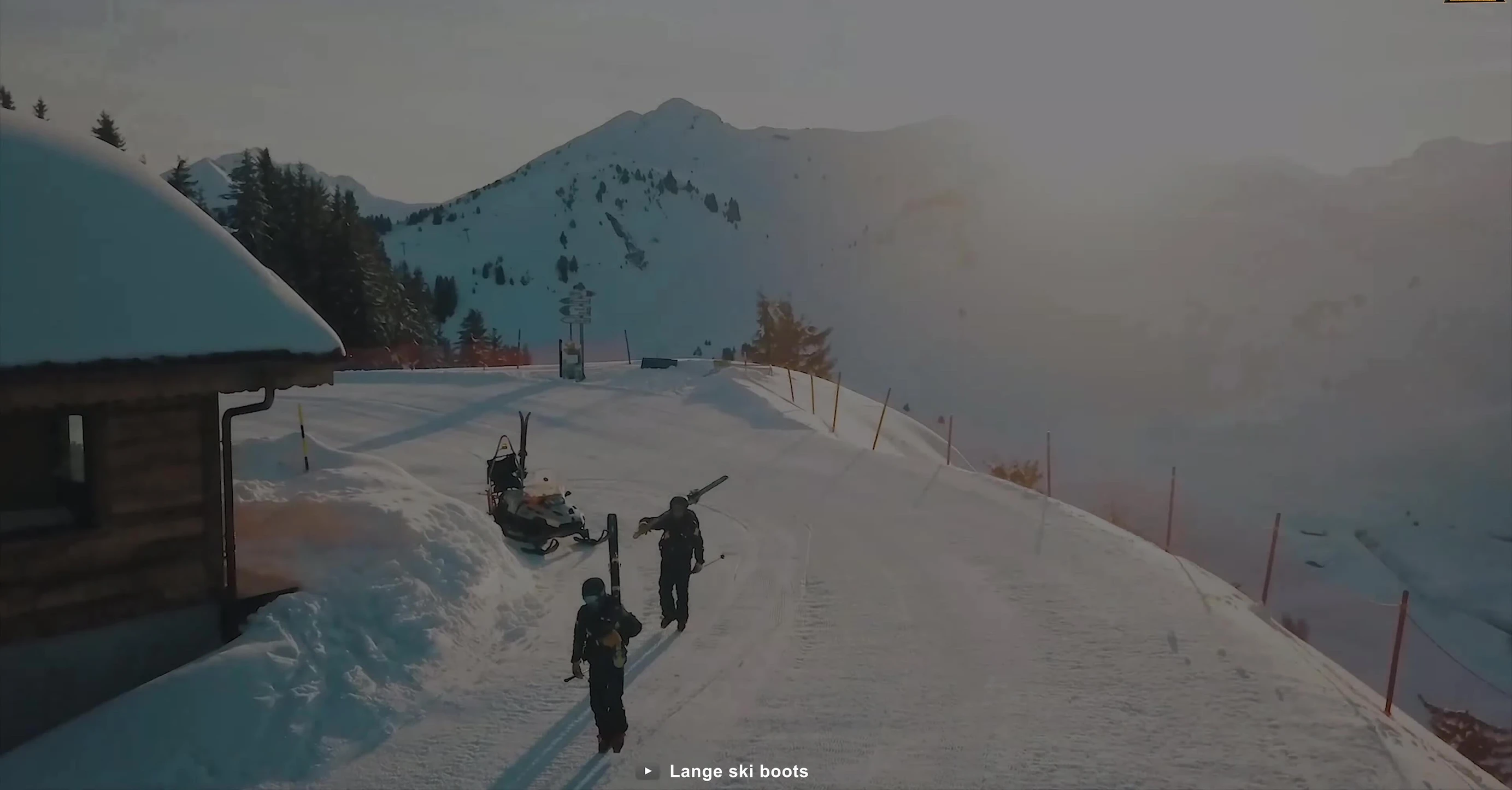 The Lange RX 130 ski boot is presented