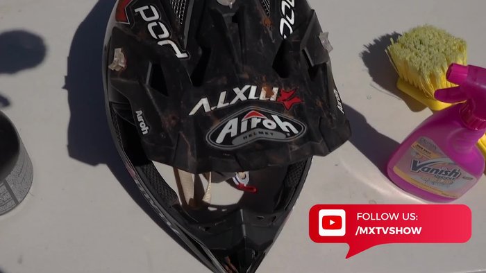 Prepare your workspace. Use a cheap folding table for easy access and to protect your helmet.