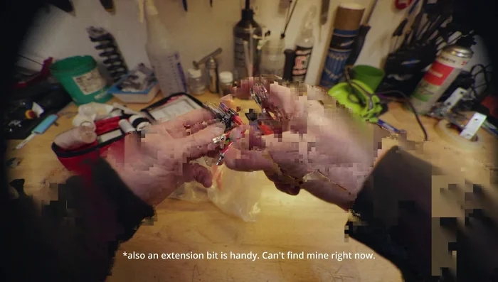 Add a redundant elbow bit with T20 and P #3 for easier access in snowy conditions and a tech binding adjustment tool for proper adjustment.