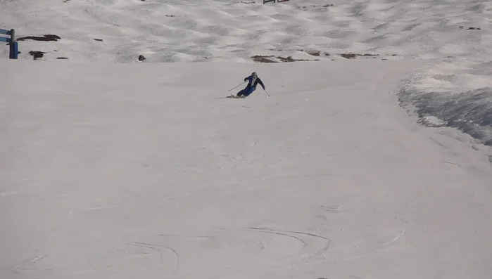 Advanced Pole Placement for Steep Slopes: For steep situations, align your pole plant with the outside ski boot (or even the heel for very steep terrain). This helps anchor your upper body and maintain balance.