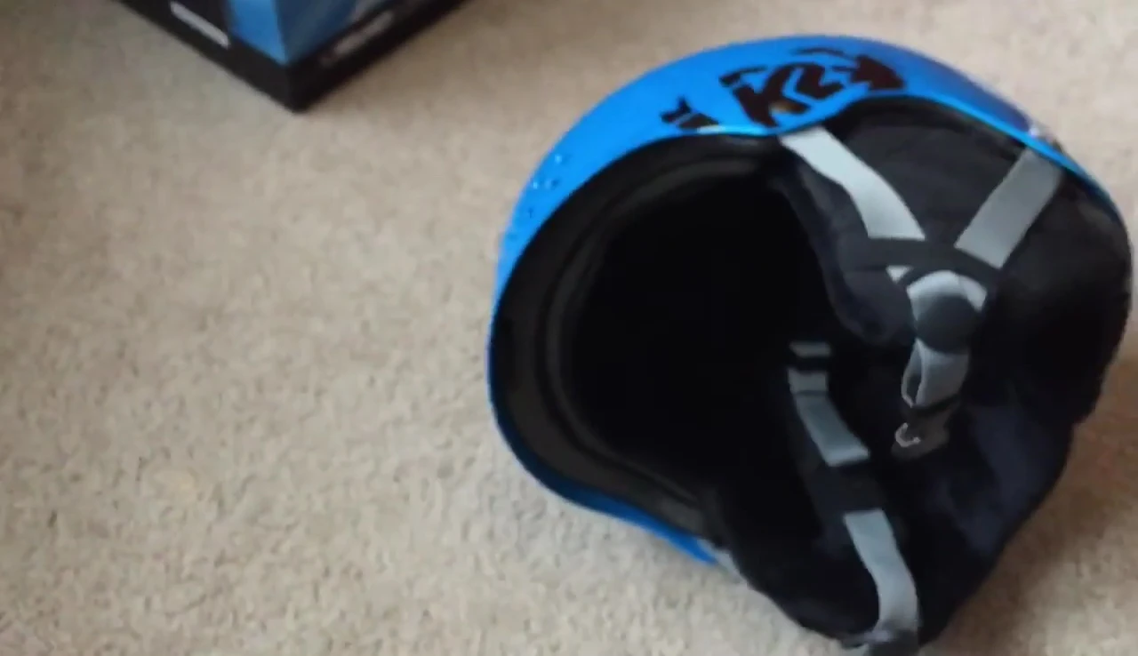 The wired connection to the audio system