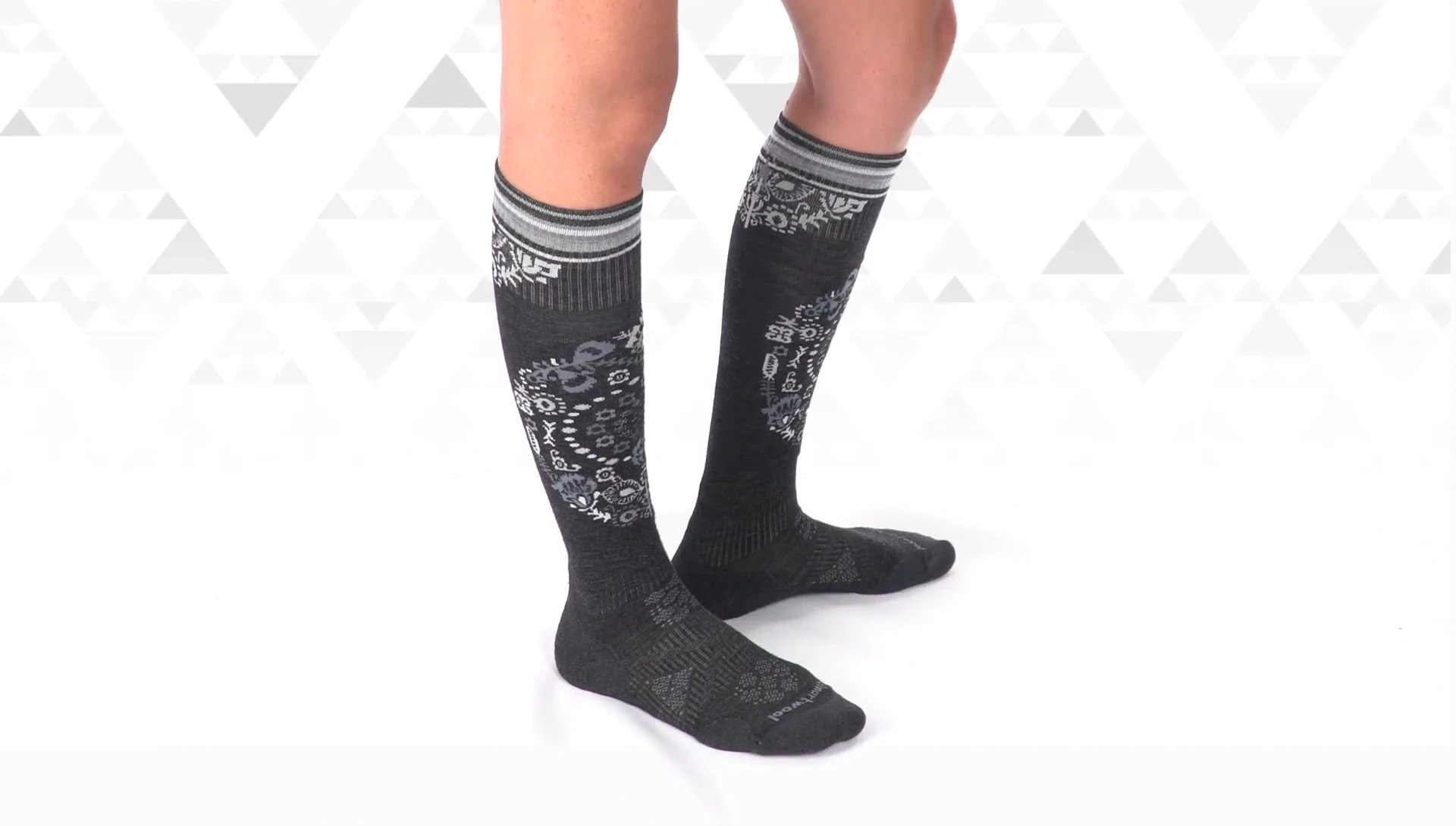 Close-up of the lite elite sock with shin padding.