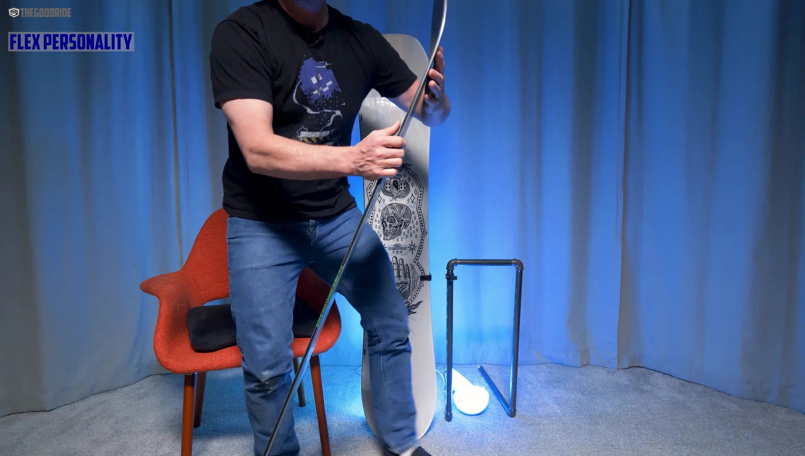 Comparison shot of the Jibsaw and Juggernaut