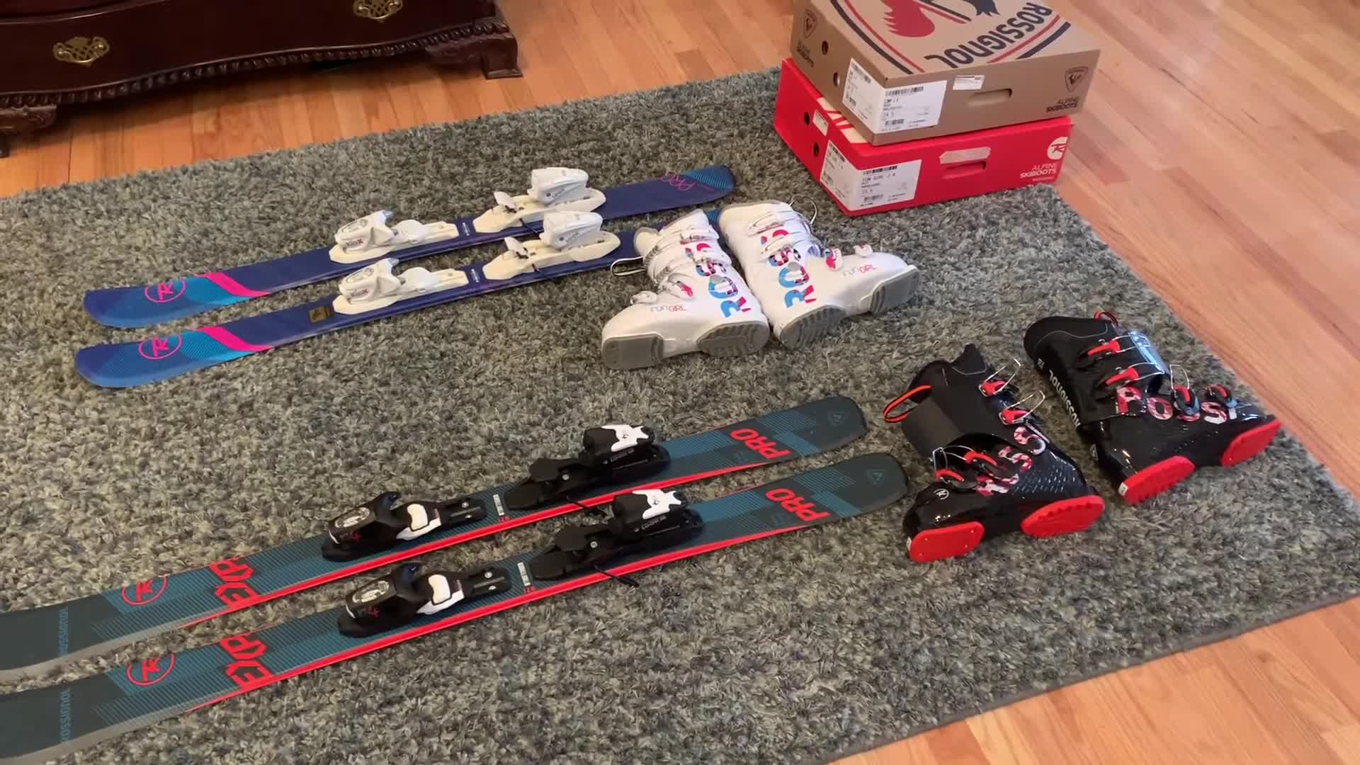 Close-up of the Rossignol branding on the skis.