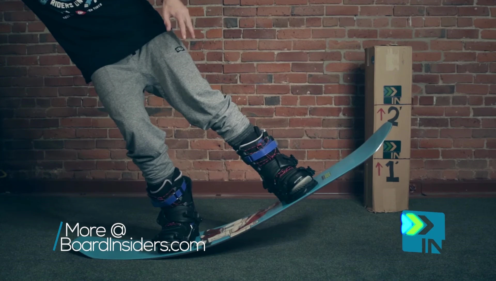 Final close-up of the Ride Kink snowboard.