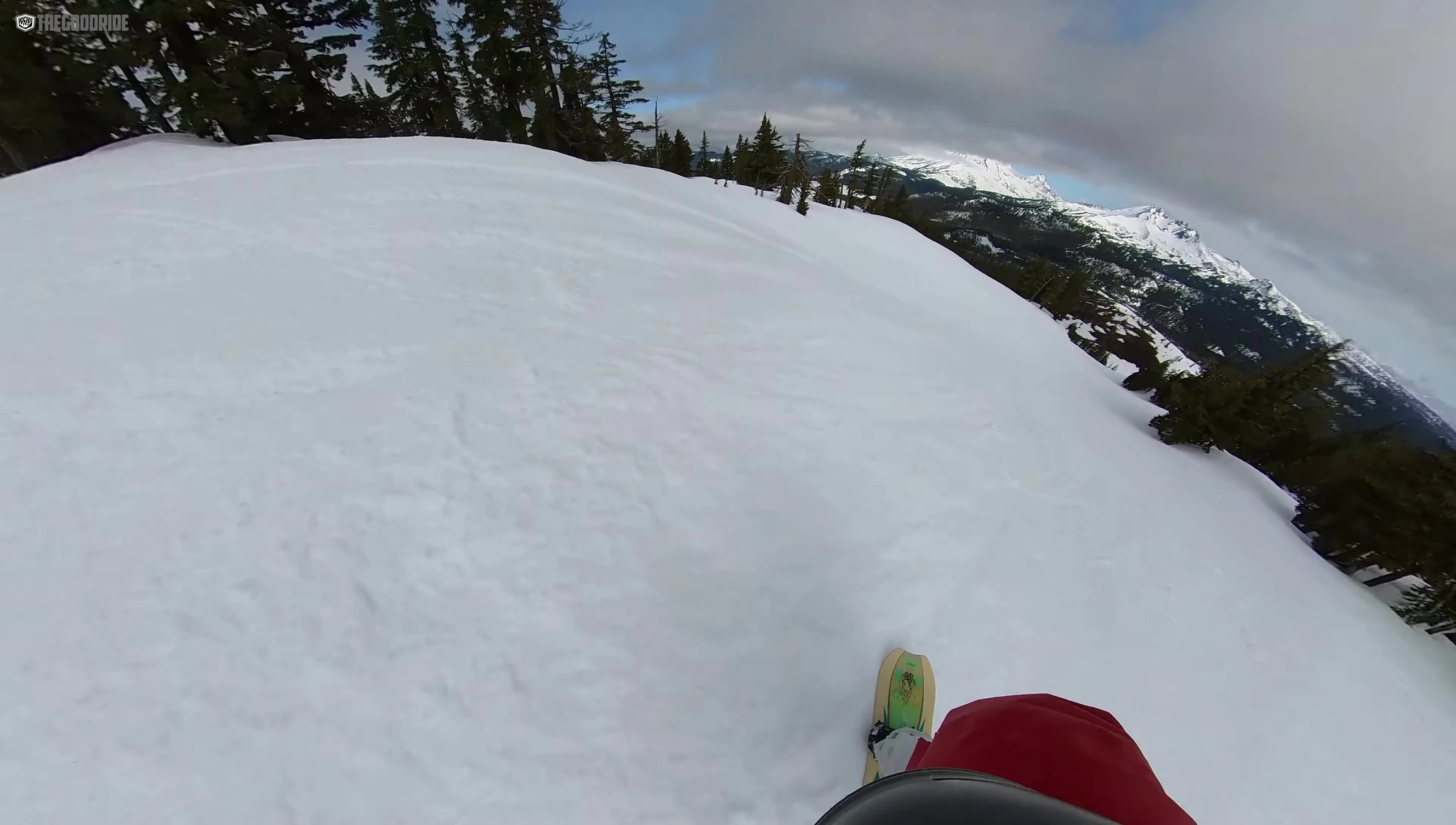 Overall shot of the snowboard