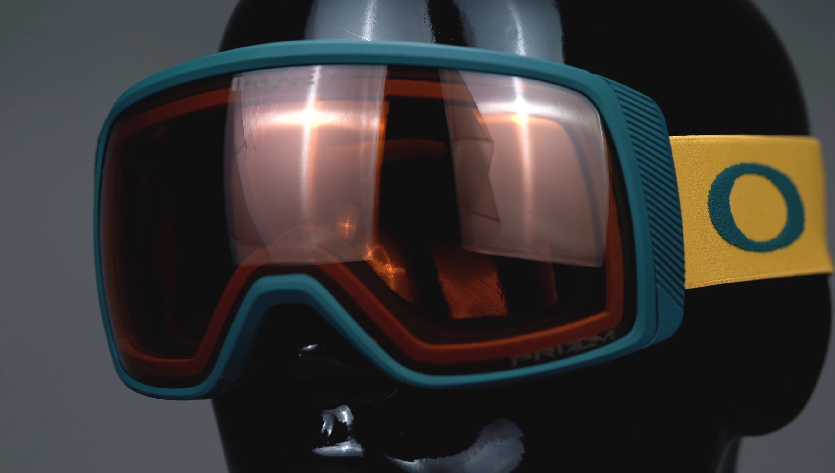 Oakley Flight Tracker XS lens design