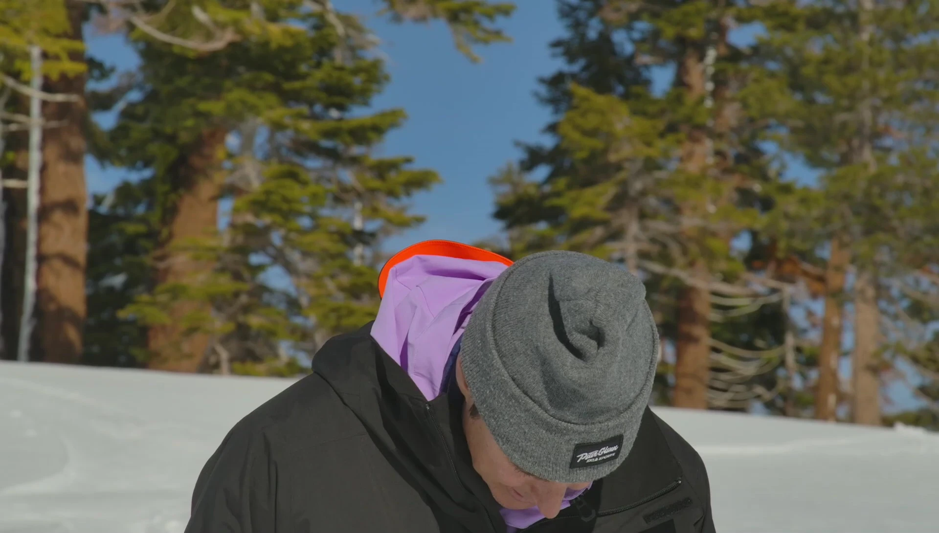 Detail of the vents on the pants.