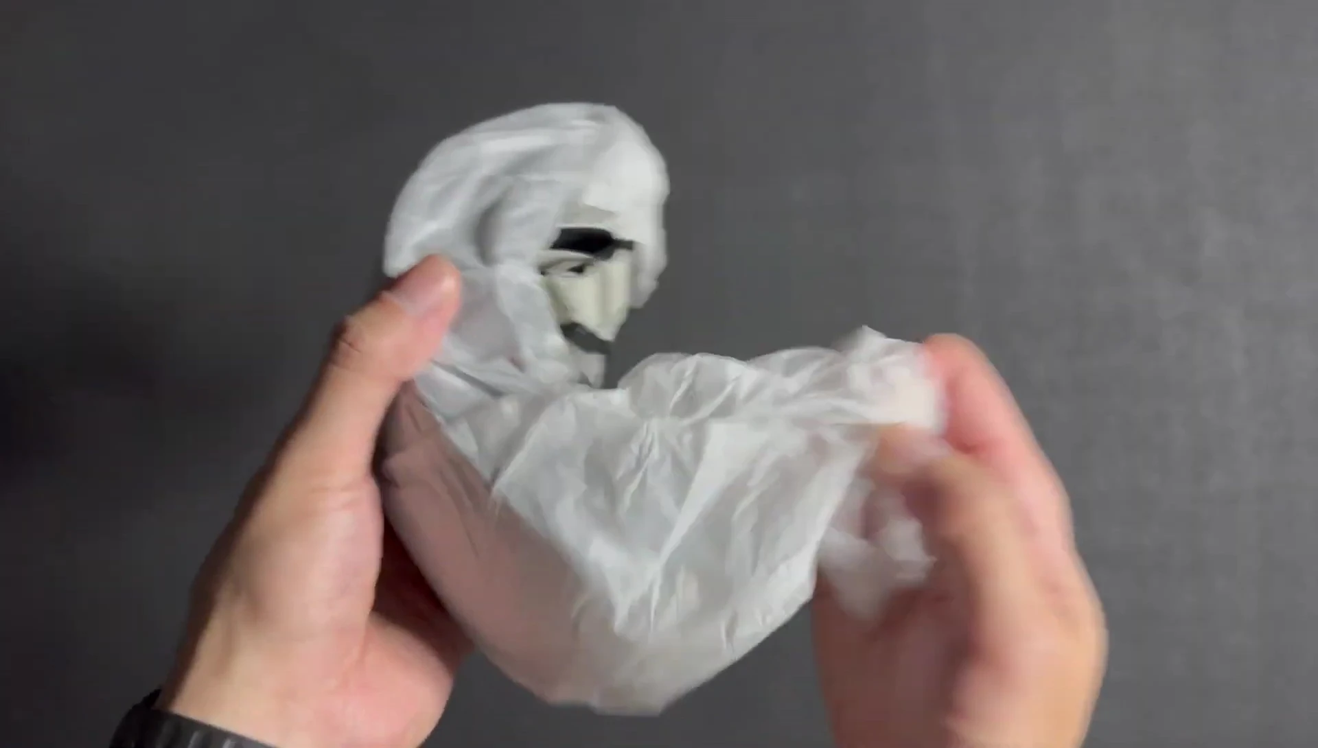 Goggles and extra lens included in the package