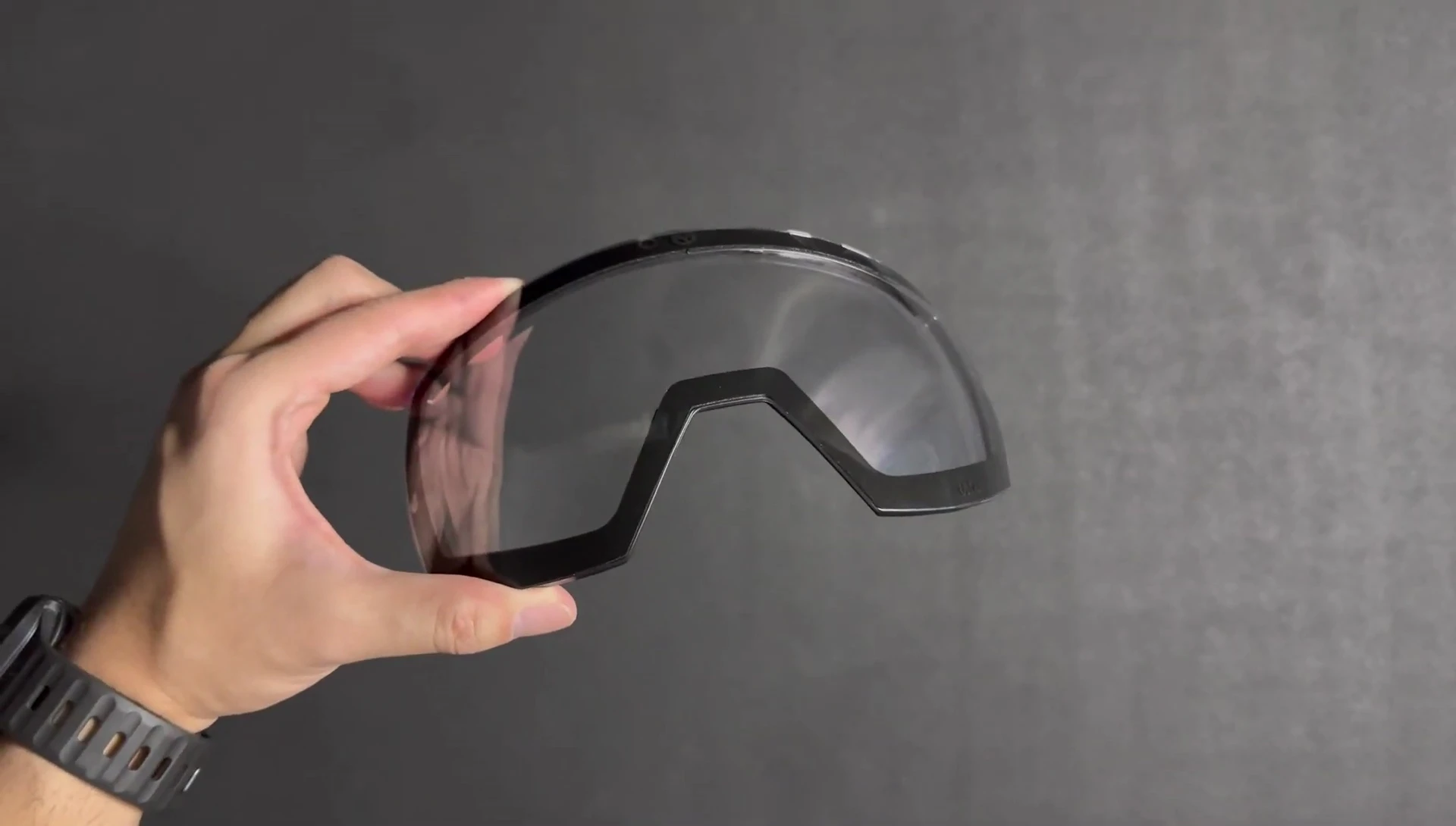 Magnetic lens switching mechanism