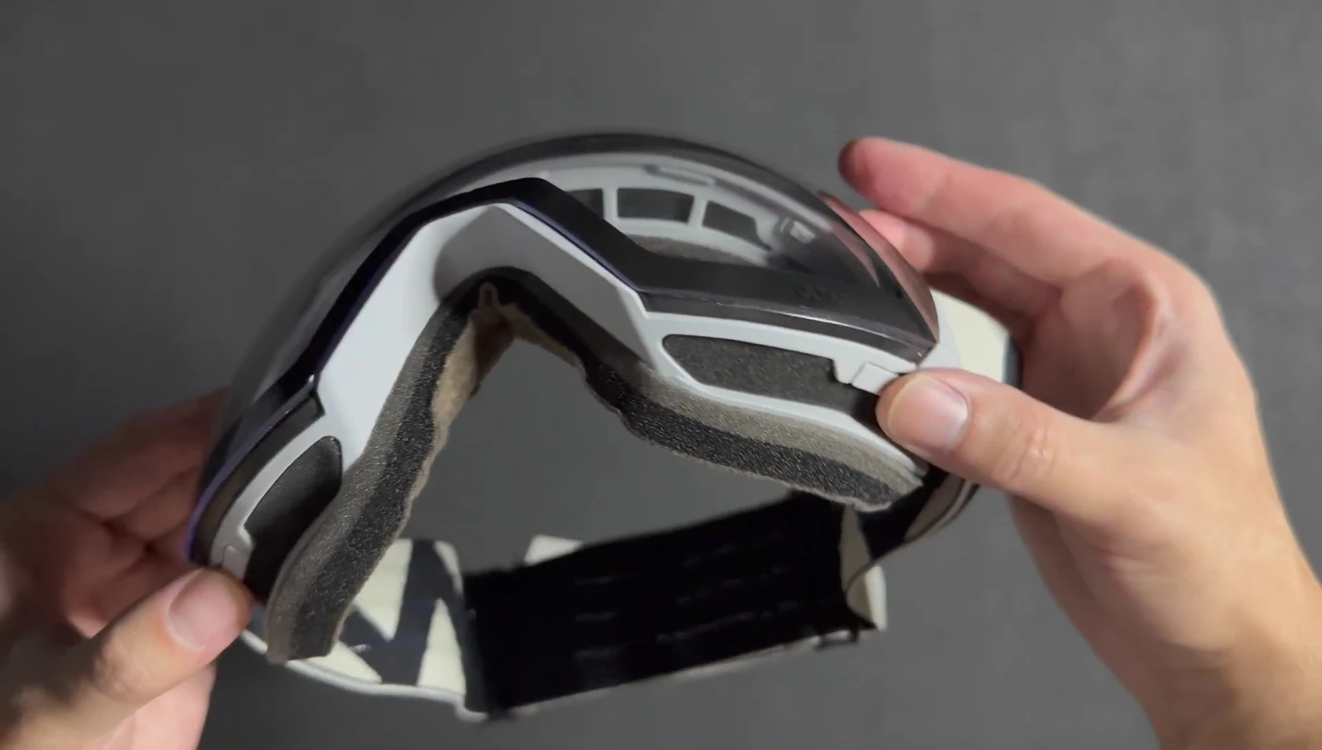 Ventilation slots on the frame