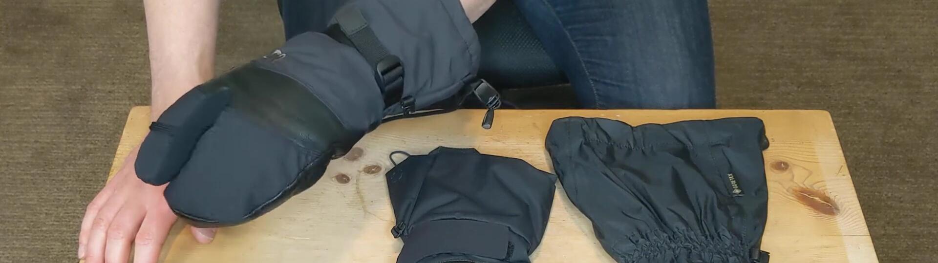 Close-up showing pilling on the Highcamp glove.