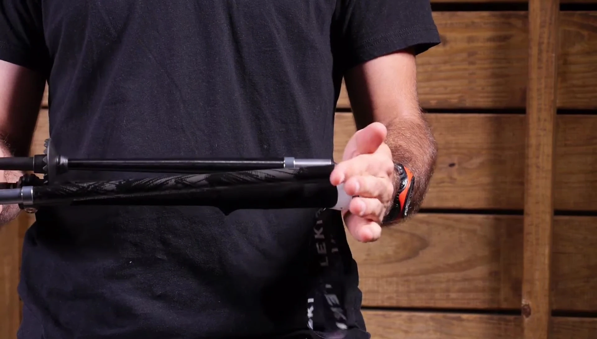 Close-up of the Aergon Thermo grip, highlighting its texture and features.