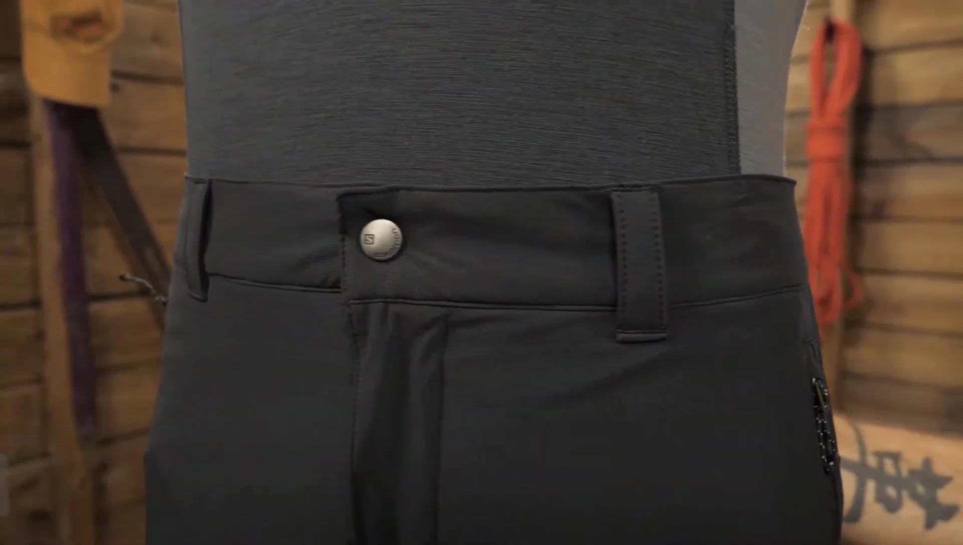 Image highlighting the zippered hand pockets
