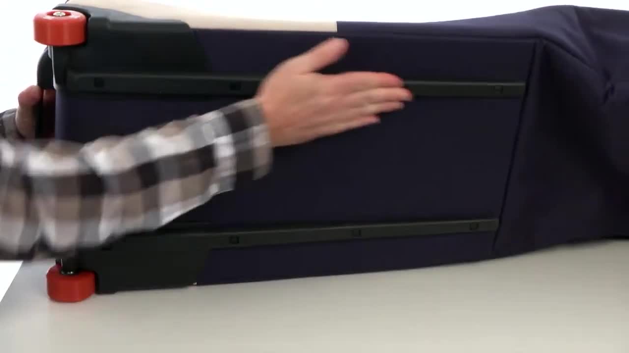 The bag's reinforced structure.