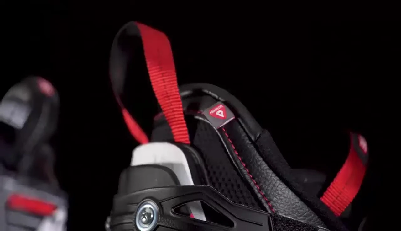 Detail shot highlighting Primaloft insulation in the liner