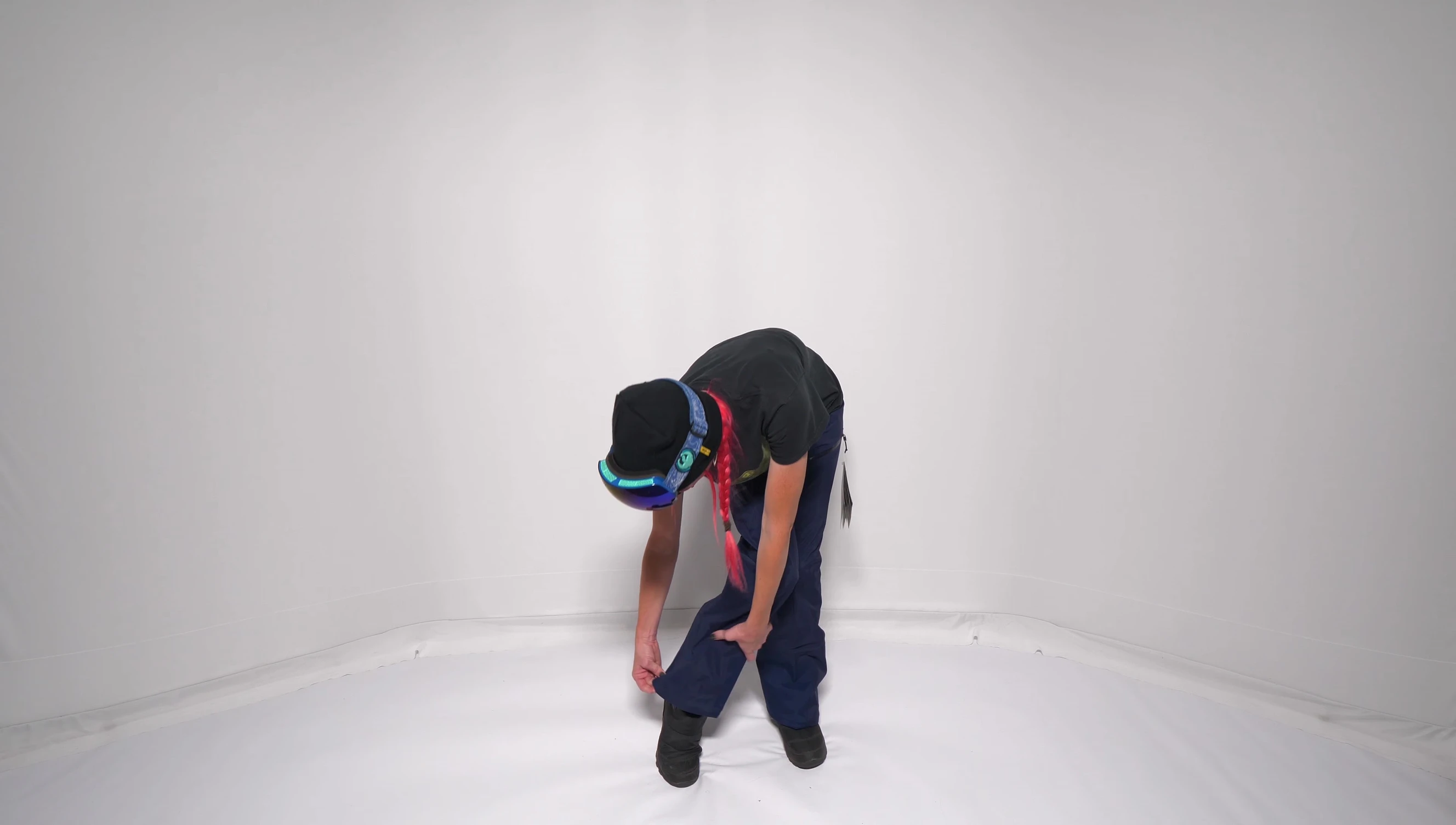 Showcasing the reinforced panels around the knees.
