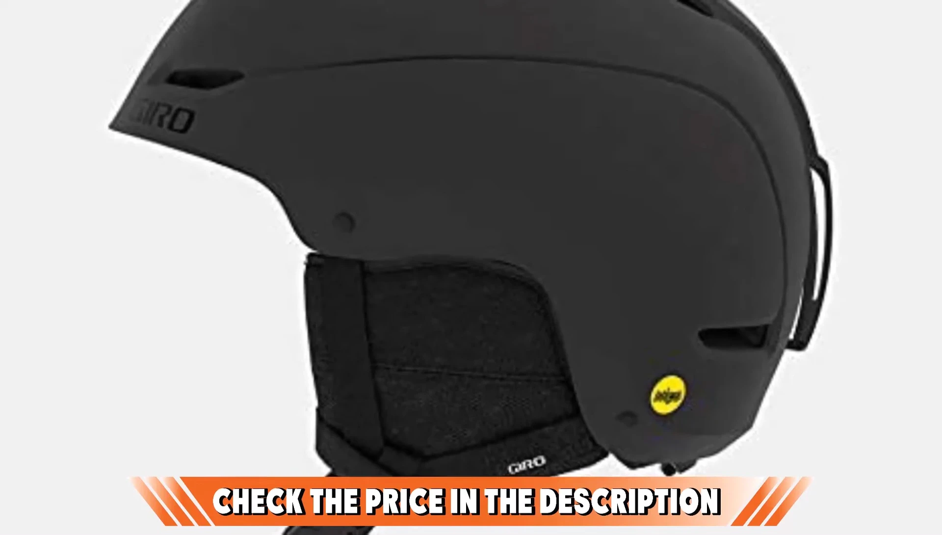 Person wearing the Giro Ratio helmet