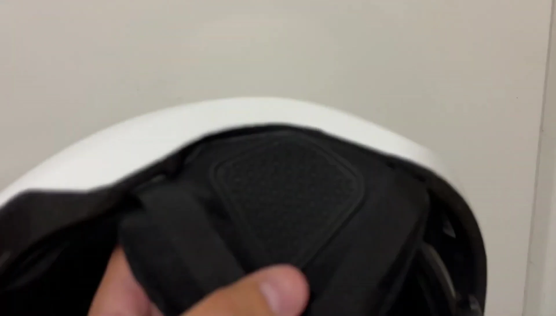 Close-up of the mesh ear cover and its lack of external support.