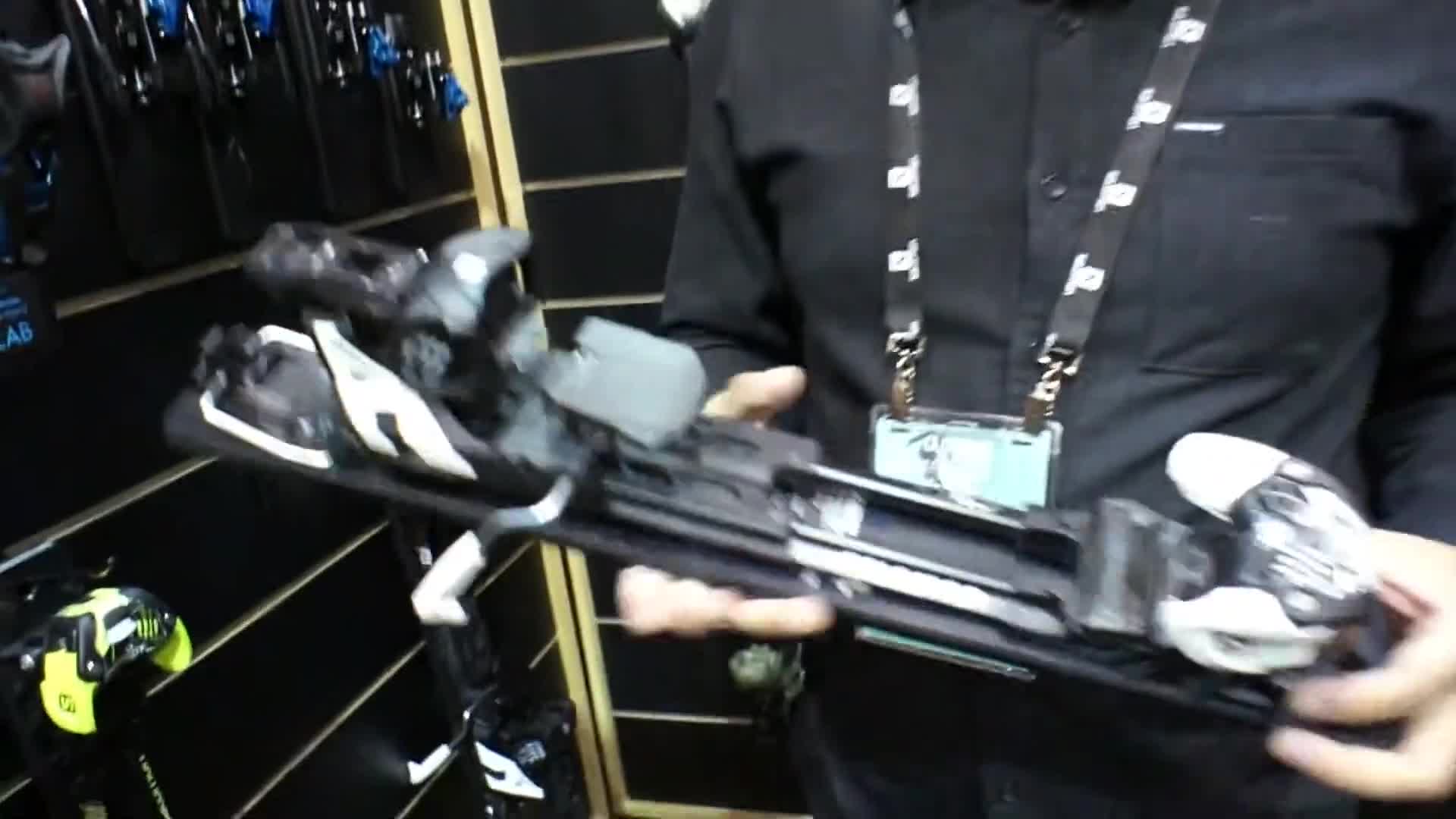 Image of an older, bulkier alpine touring binding