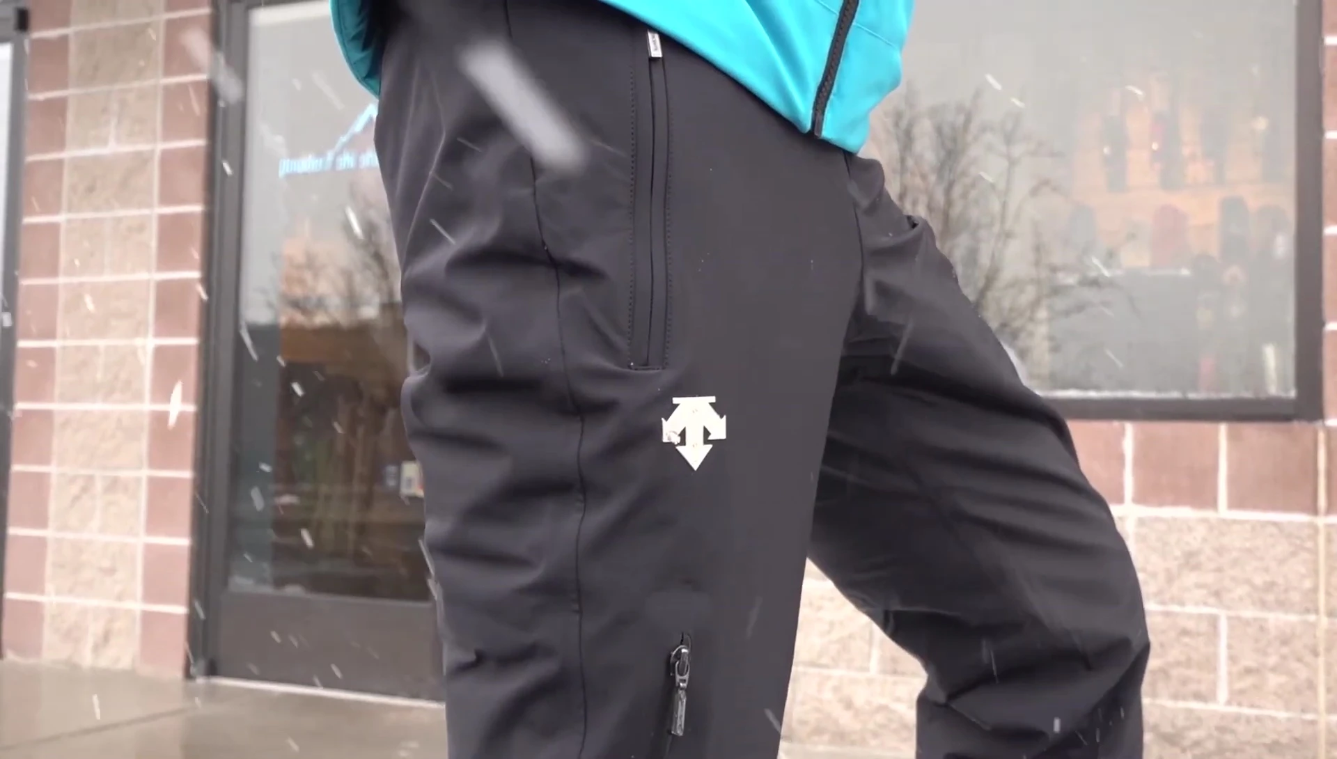General shot of the pants on the model